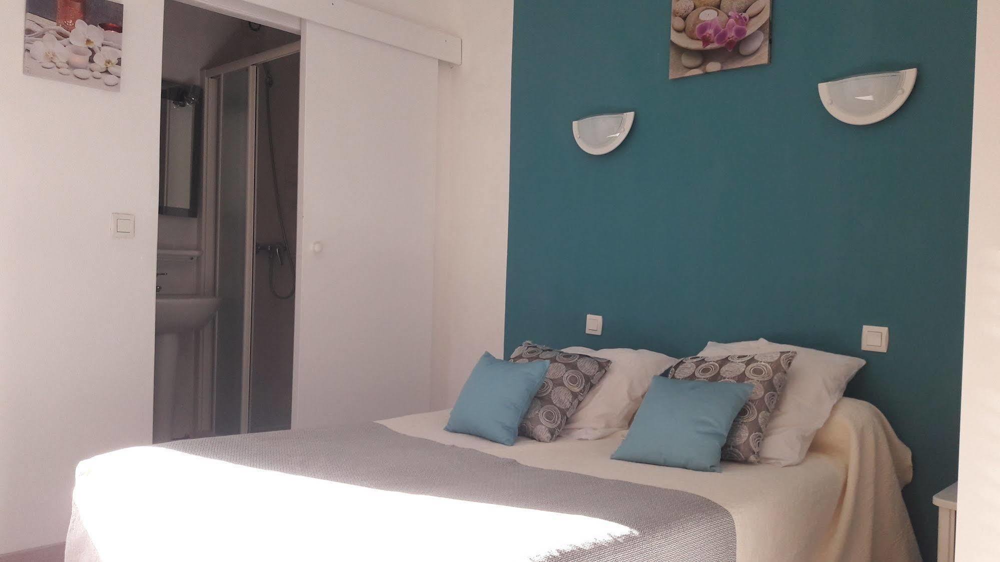 Hotel" La Tour De L'Horloge " Rivesaltes Εξωτερικό φωτογραφία
